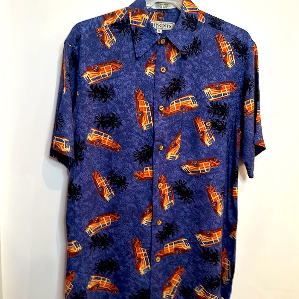 Hawaiian Aloha Palm Trees & Woody Wagon Camp Shirt Vintage Mens Sm. Silky feel.